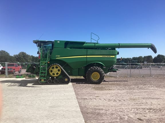 2021 John Deere S780 Equipment Image0