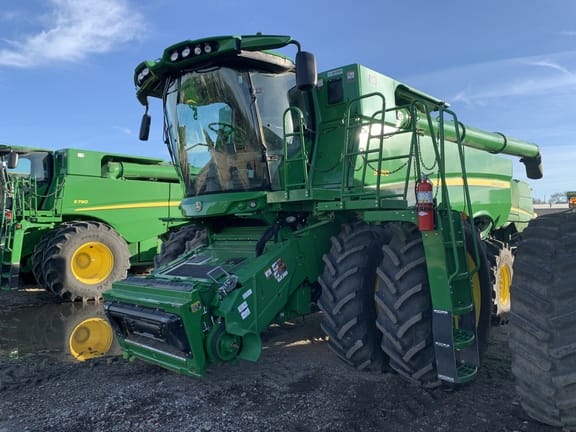 Main image John Deere S780
