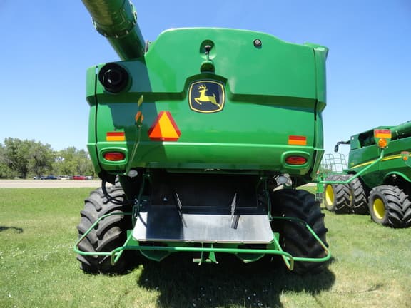 Image of John Deere S780 equipment image 4