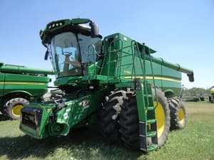2021 John Deere S780 Image