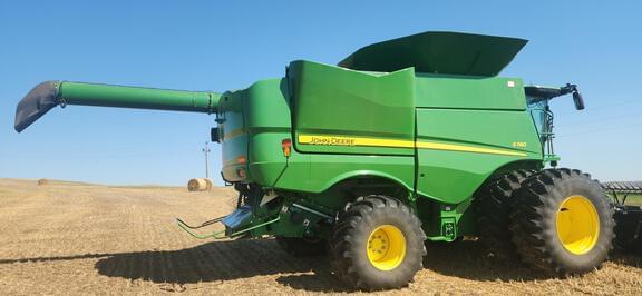 Image of John Deere S780 equipment image 3