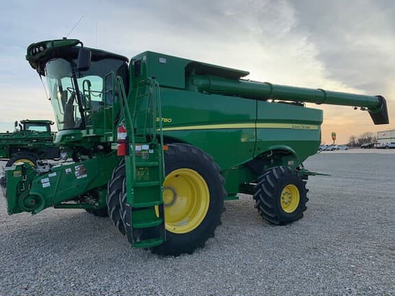 Image of John Deere S780 equipment image 4