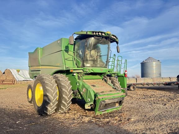 Image of John Deere S780 equipment image 4