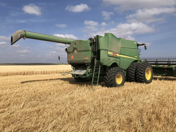 Main image John Deere S780