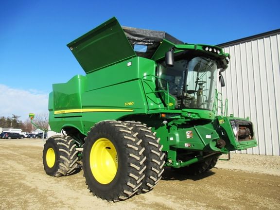 Main image John Deere S780