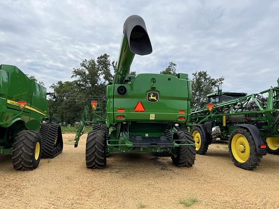 Image of John Deere S780 equipment image 3