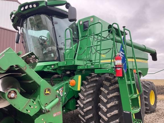 Image of John Deere S780 equipment image 4