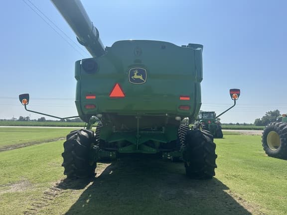 Image of John Deere S780 equipment image 3