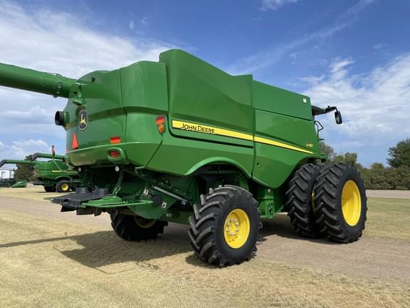 Image of John Deere S780 equipment image 4