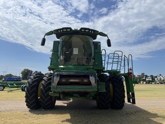 Image of John Deere S780 equipment image 1