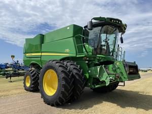 2021 John Deere S780 Image
