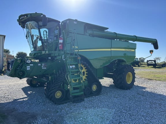 2021 John Deere S780 Equipment Image0