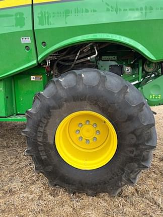 Image of John Deere S780 equipment image 1