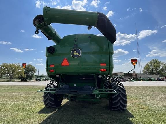 Image of John Deere S780 equipment image 4