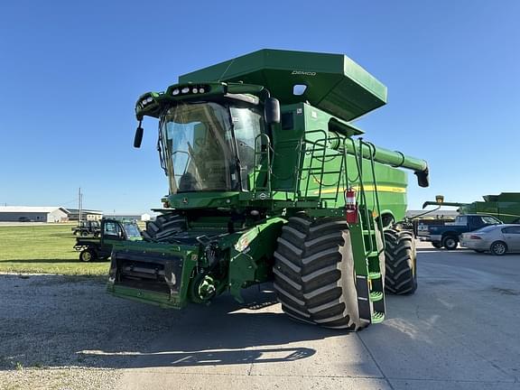 Image of John Deere S780 equipment image 3