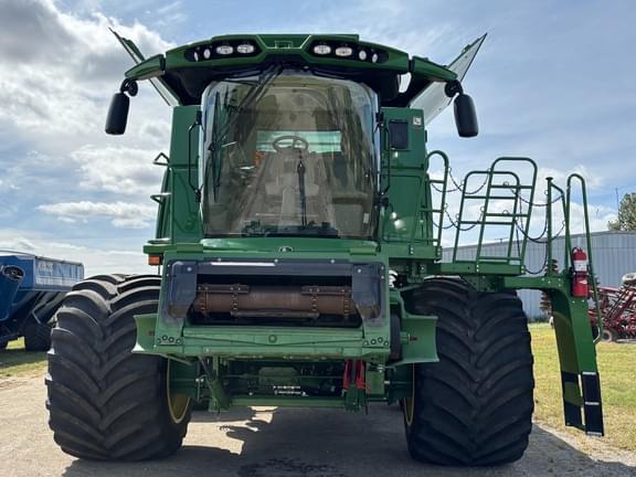 Image of John Deere S780 equipment image 2