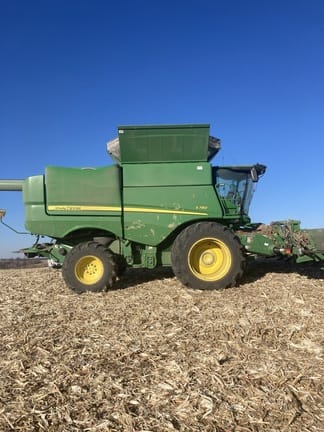 Main image John Deere S780