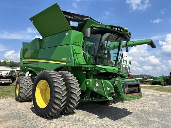 Image of John Deere S780 equipment image 2