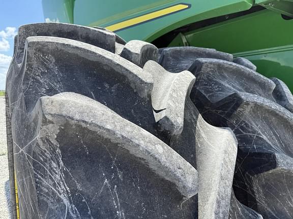 Image of John Deere S780 equipment image 4