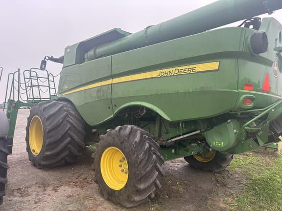 Image of John Deere S780 equipment image 2