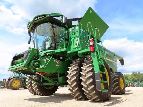 Image of John Deere S780 equipment image 4