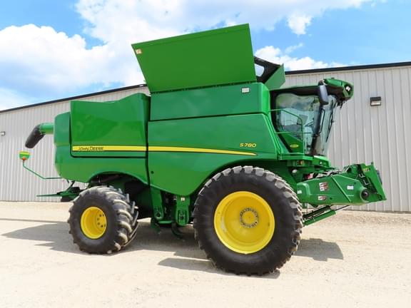 Image of John Deere S780 Primary image