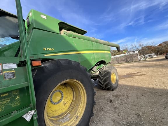 Image of John Deere S780 equipment image 4
