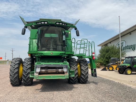 Image of John Deere S780 equipment image 2