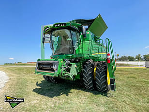 Main image John Deere S780 0