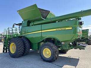 Main image John Deere S780 12