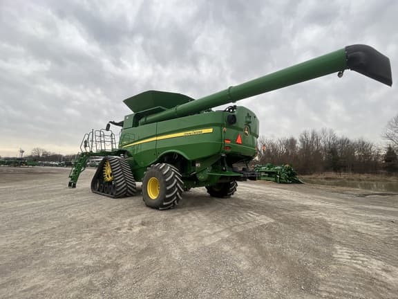 Image of John Deere S780 equipment image 3