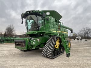 2021 John Deere S780 Image