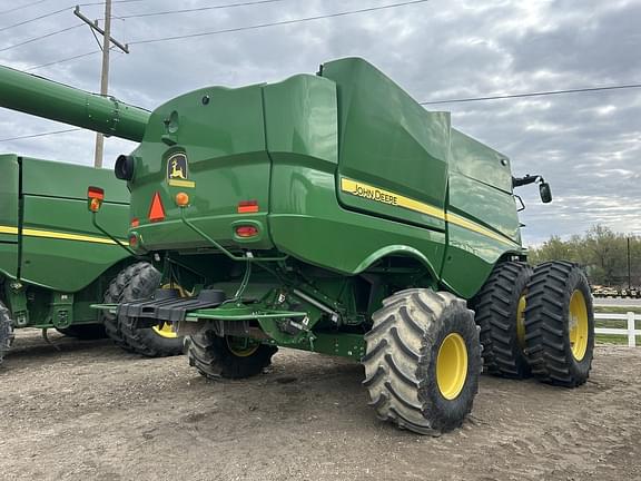 Image of John Deere S780 equipment image 3