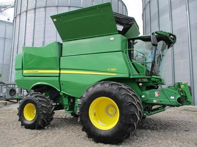 Image of John Deere S780 equipment image 1