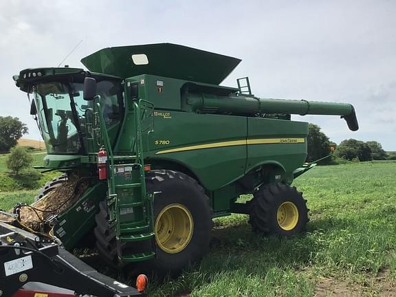 Image of John Deere S780 equipment image 2