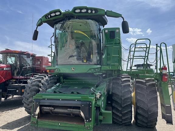 Image of John Deere S780 equipment image 1