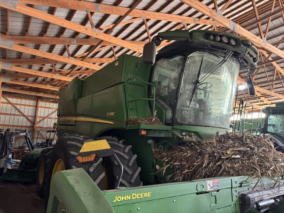 Image of John Deere S780 equipment image 1