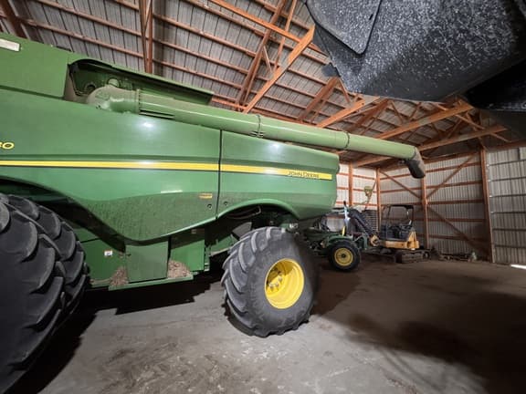 Image of John Deere S780 equipment image 3