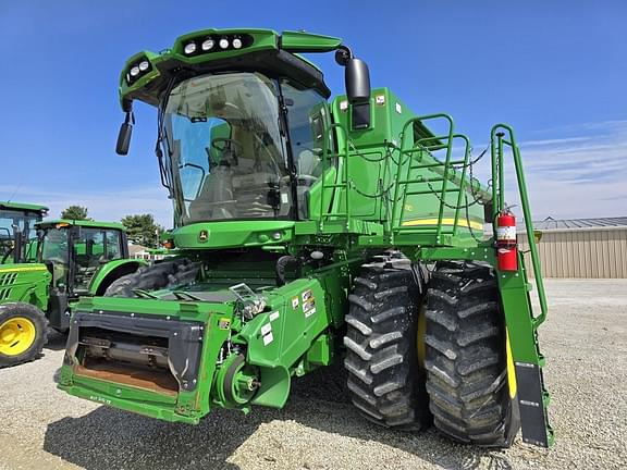 Image of John Deere S780 equipment image 1