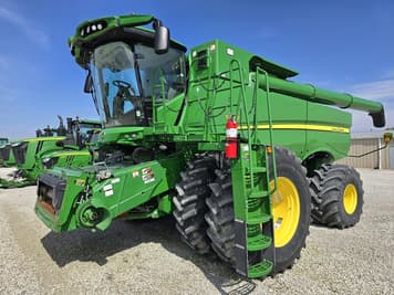 Main image John Deere S780