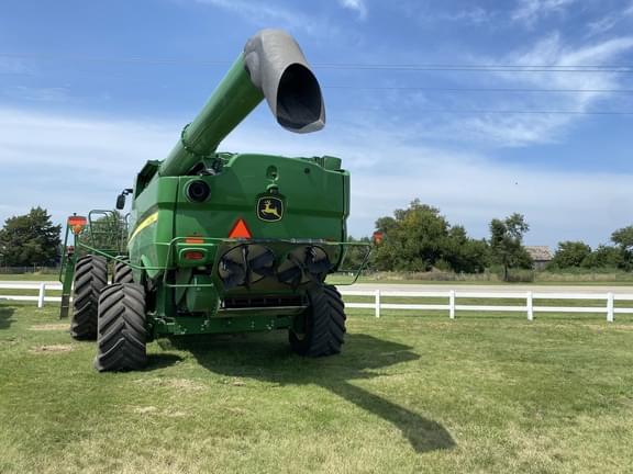 Image of John Deere S780 equipment image 4