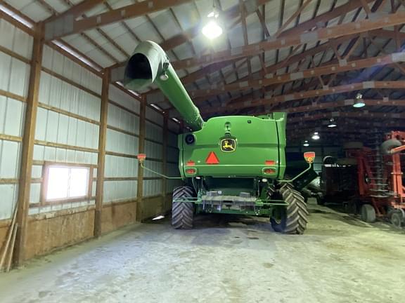 Image of John Deere S780 equipment image 3