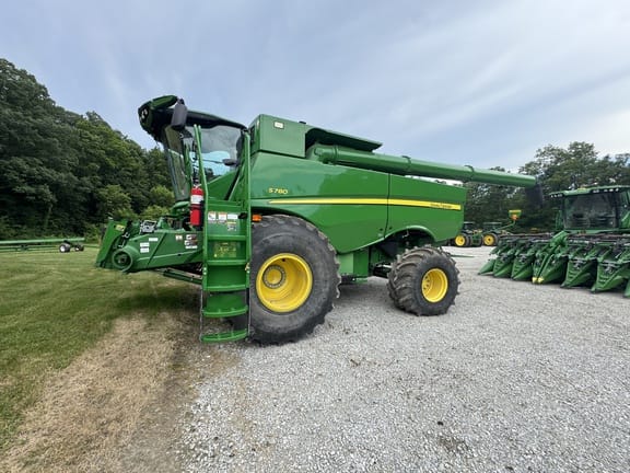 Main image John Deere S780
