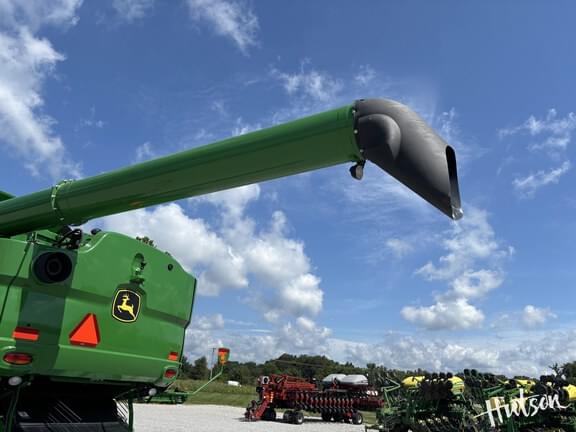Image of John Deere S780 equipment image 3