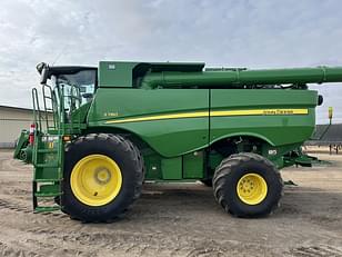 Main image John Deere S780 1