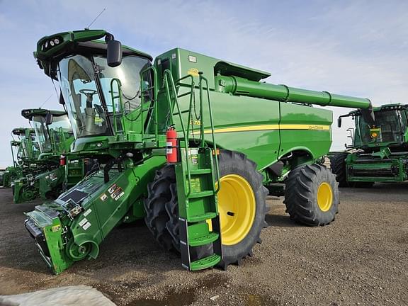 Image of John Deere S780 Primary image