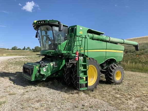 Image of John Deere S780 equipment image 1