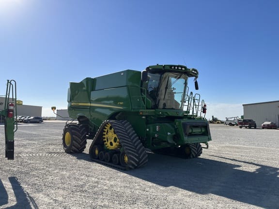 2021 John Deere S780 Equipment Image0