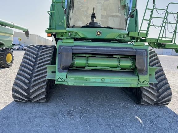 Image of John Deere S780 equipment image 1