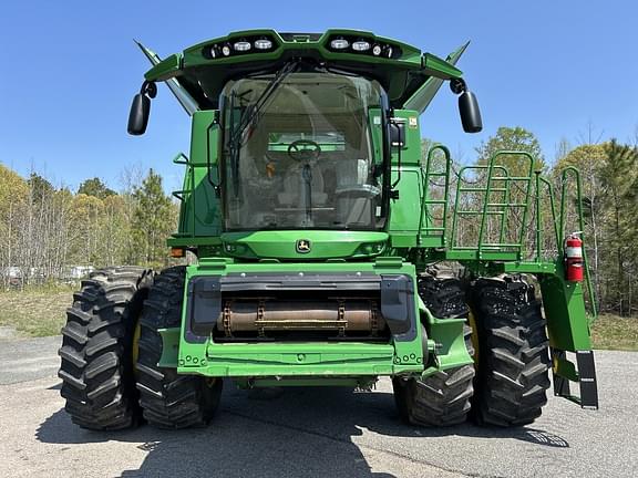 Image of John Deere S780 equipment image 2